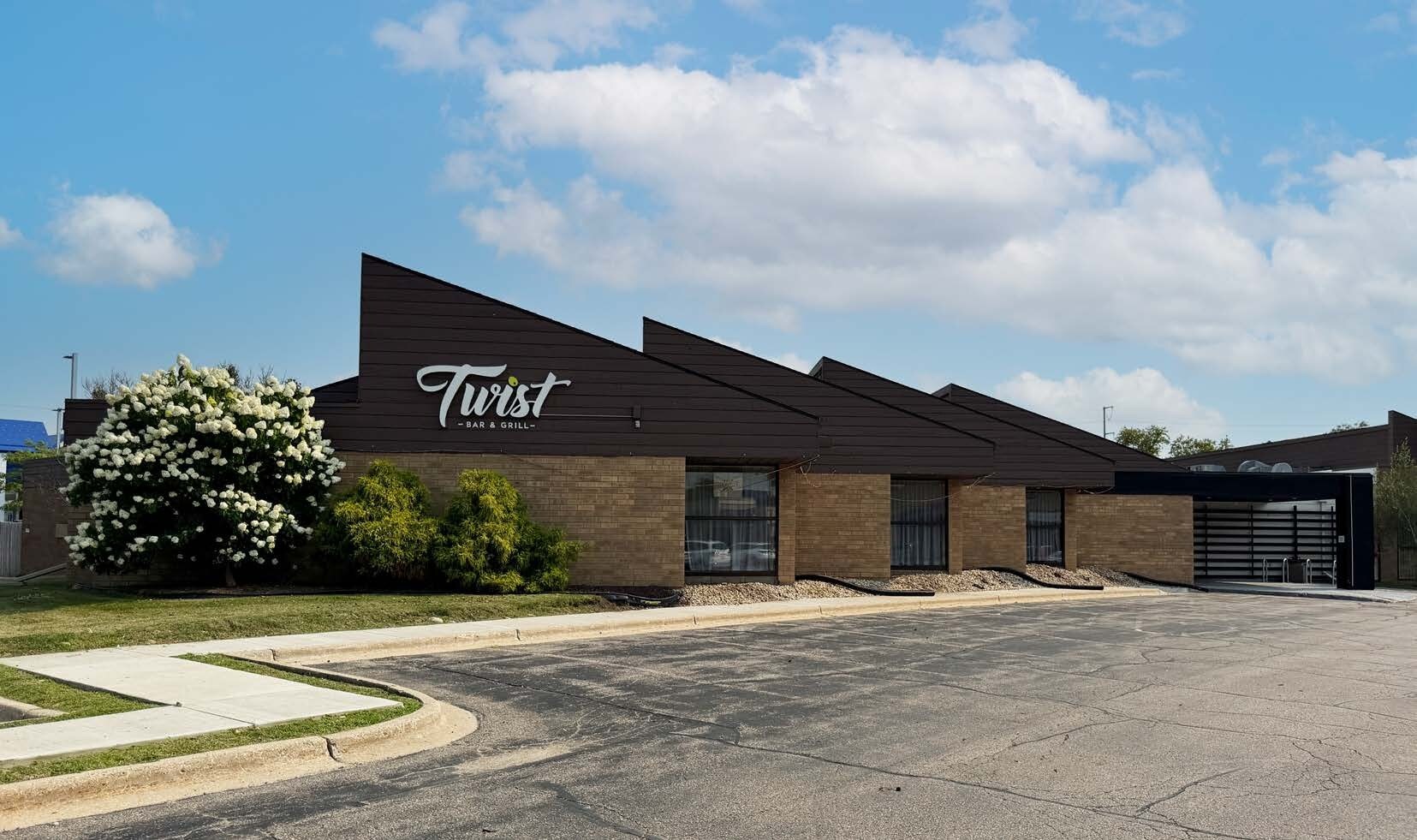 521 Grand Canyon Dr, Madison, WI for Rent
