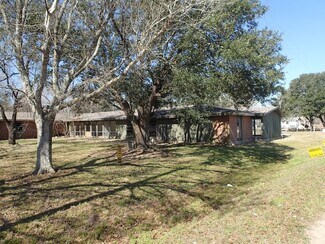El Campo, TX Commercial Land - 1015 N Liberty St