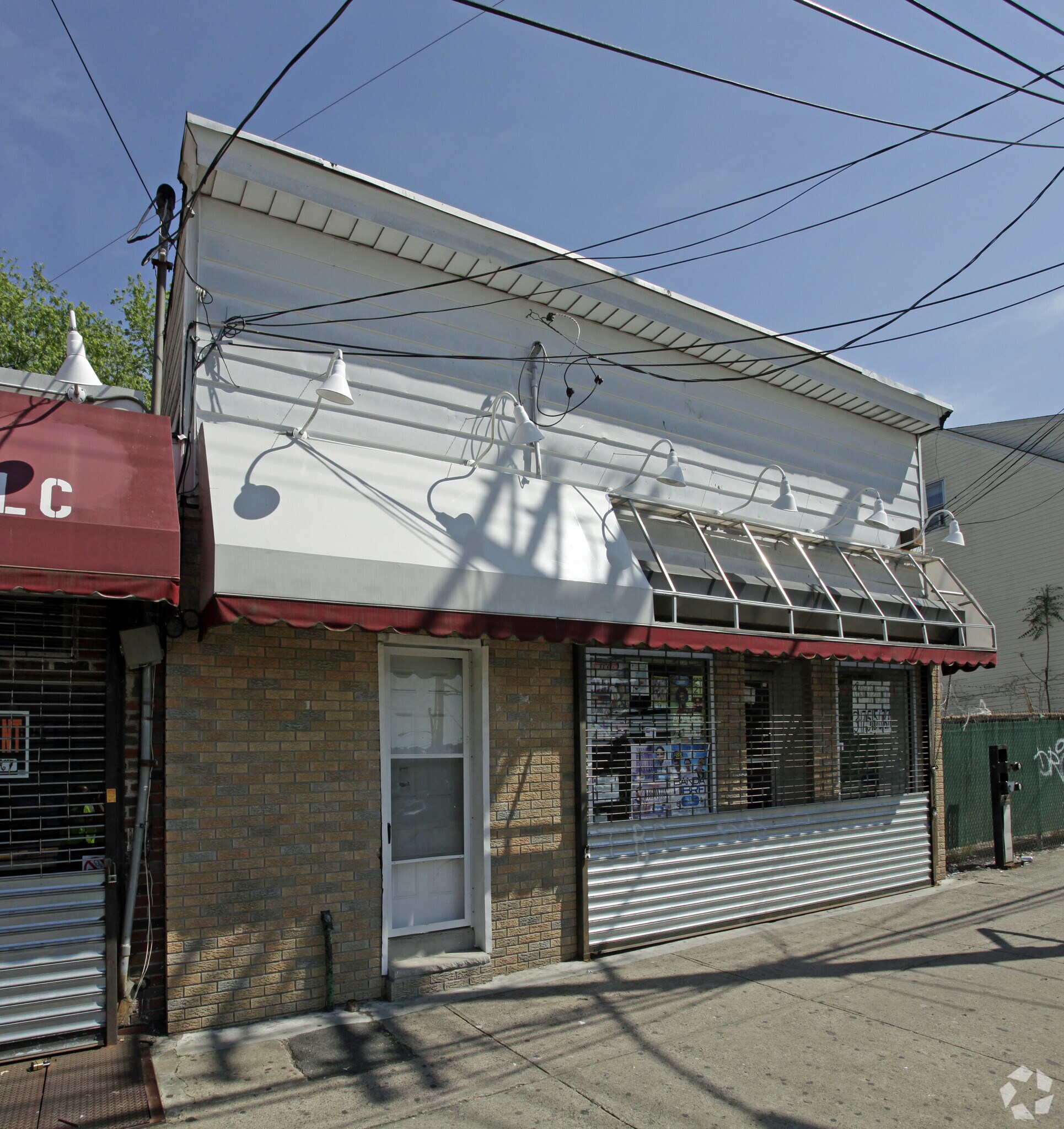 576 River St Paterson, NJ 07524 Retail Property for Lease on