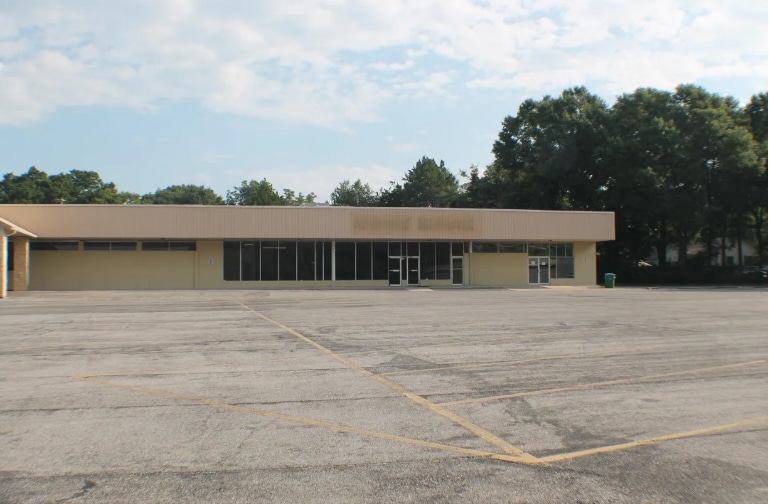 410 W James Lee Blvd, Crestview, FL for Rent