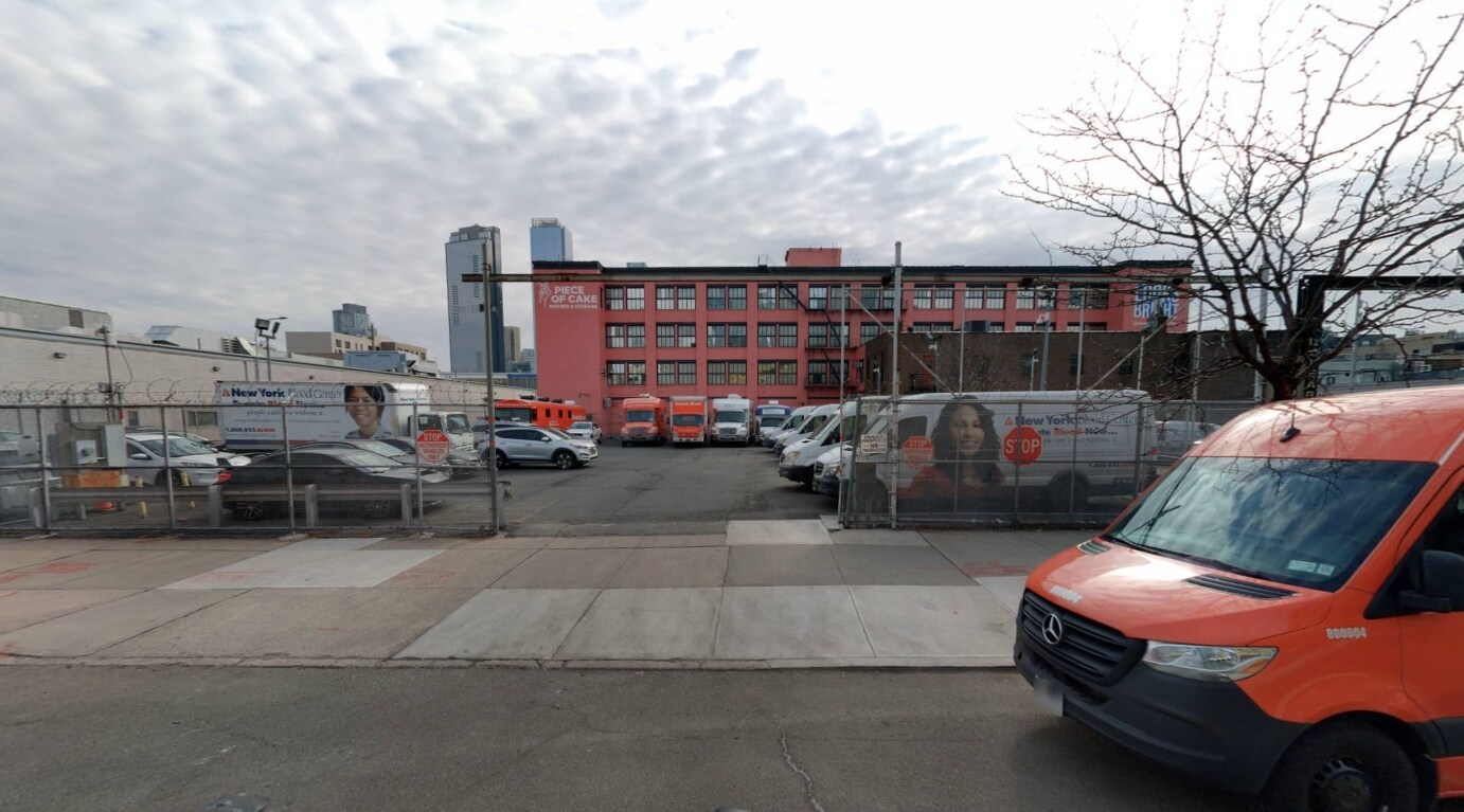 45-27 Vernon Blvd, Long Island City, NY for Rent