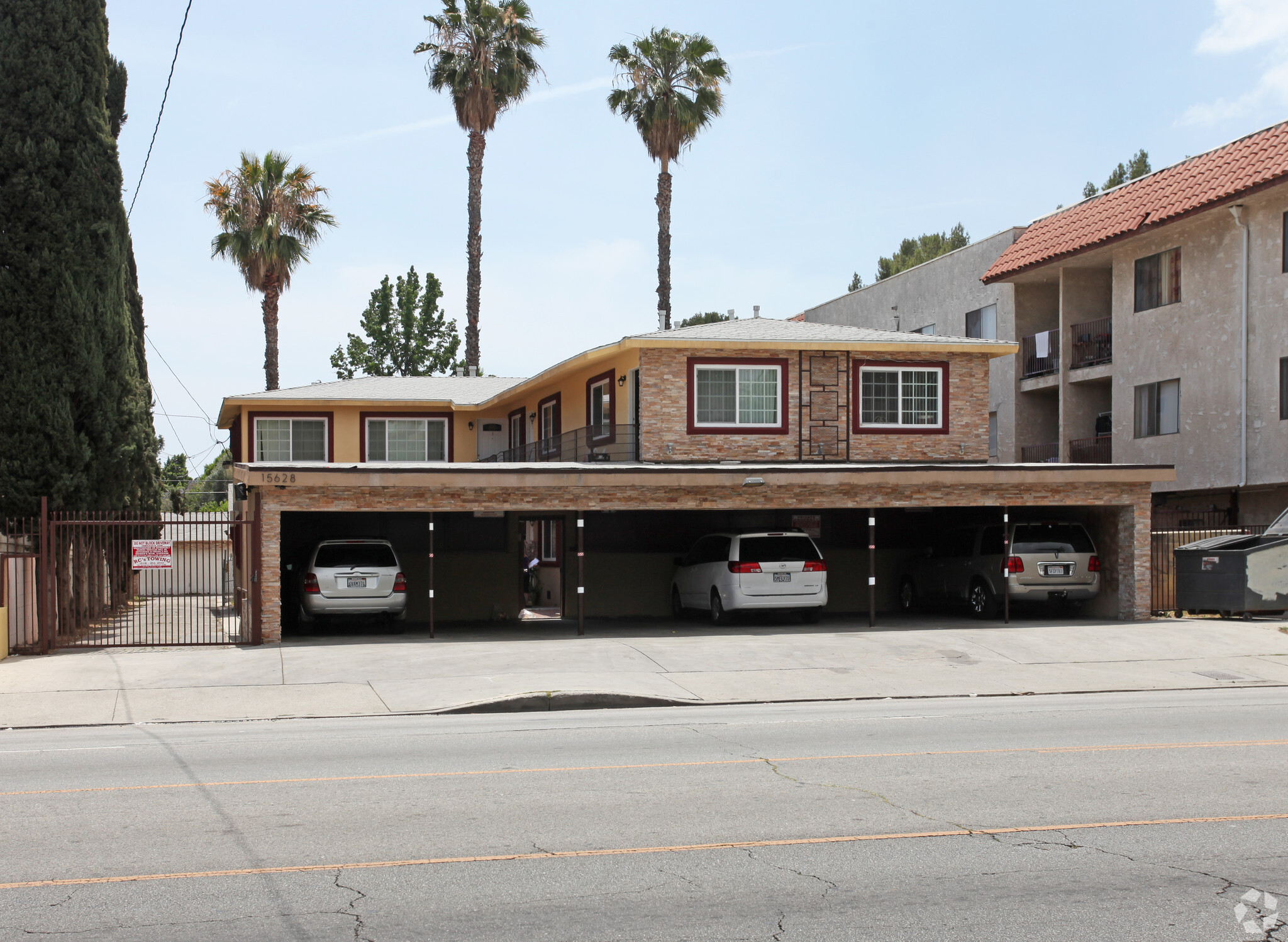 15624-15628 Vanowen St, Van Nuys, CA for Sale