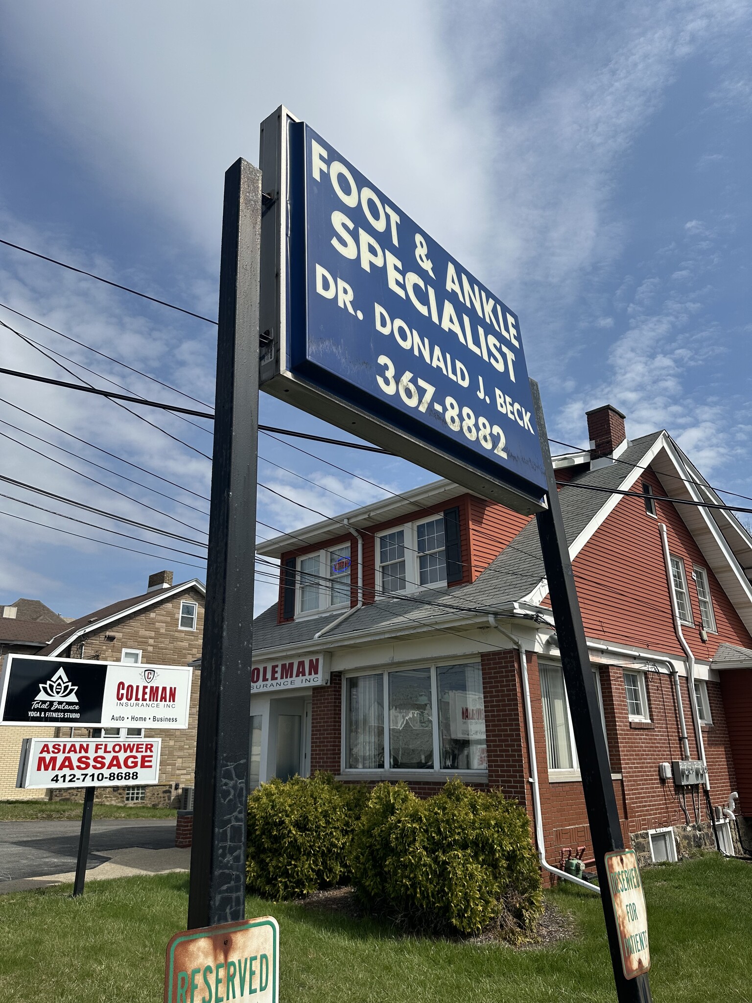 978 Perry Hwy, Pittsburgh, PA for Sale