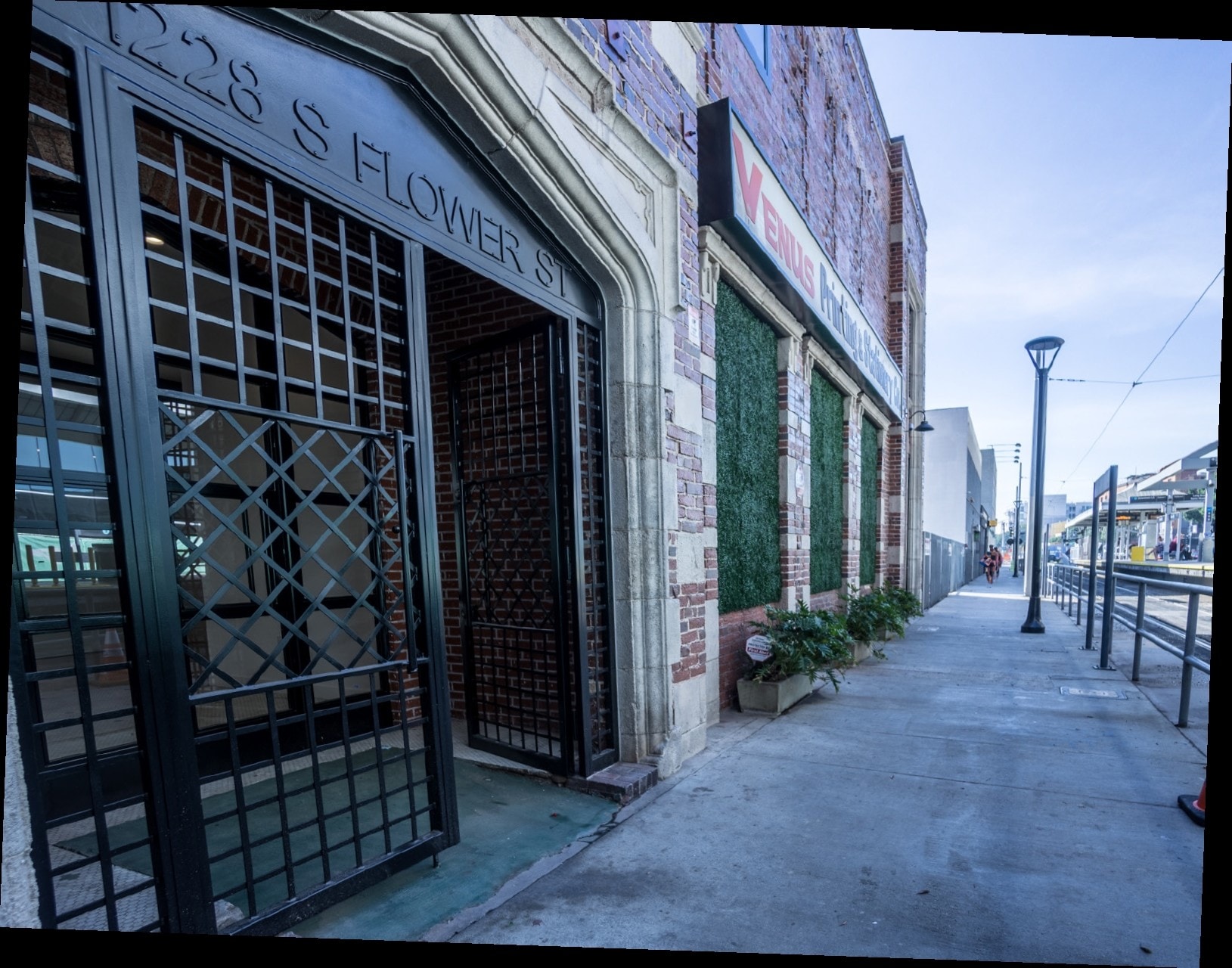 1228 S Flower St, Los Angeles, CA for Rent