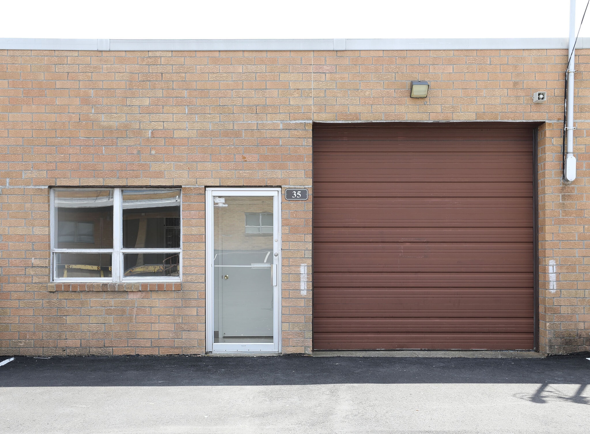 19-45 Cain Dr, Plainview, NY for Rent