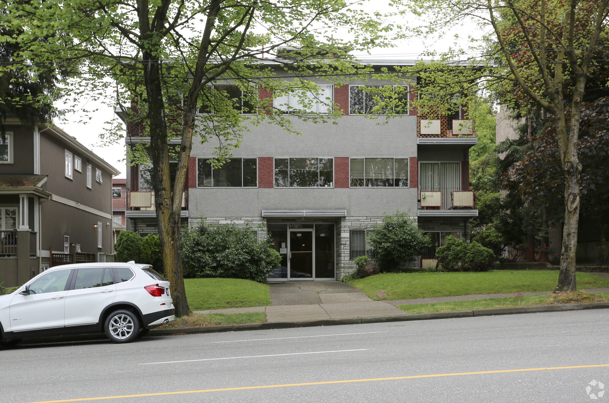958 E Broadway, Vancouver, BC for Sale