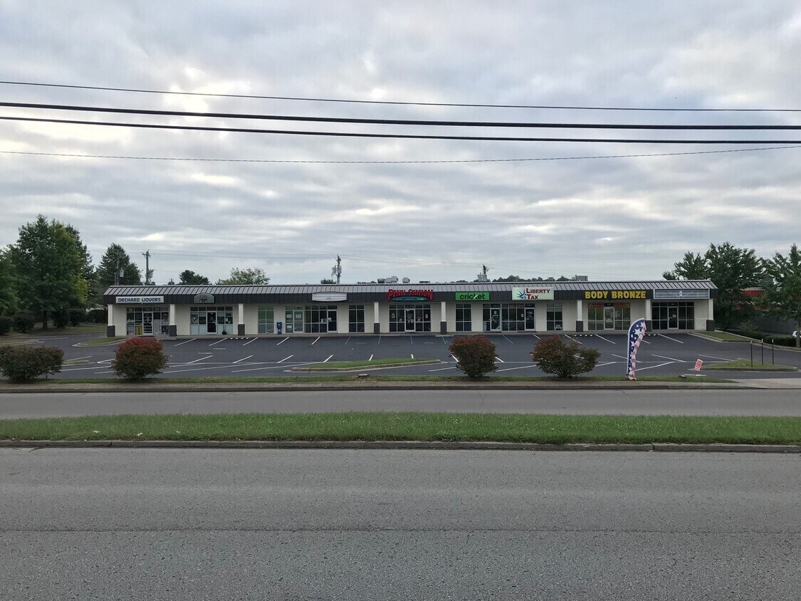 104-120 Blueberry Ln, Nicholasville, KY for Rent