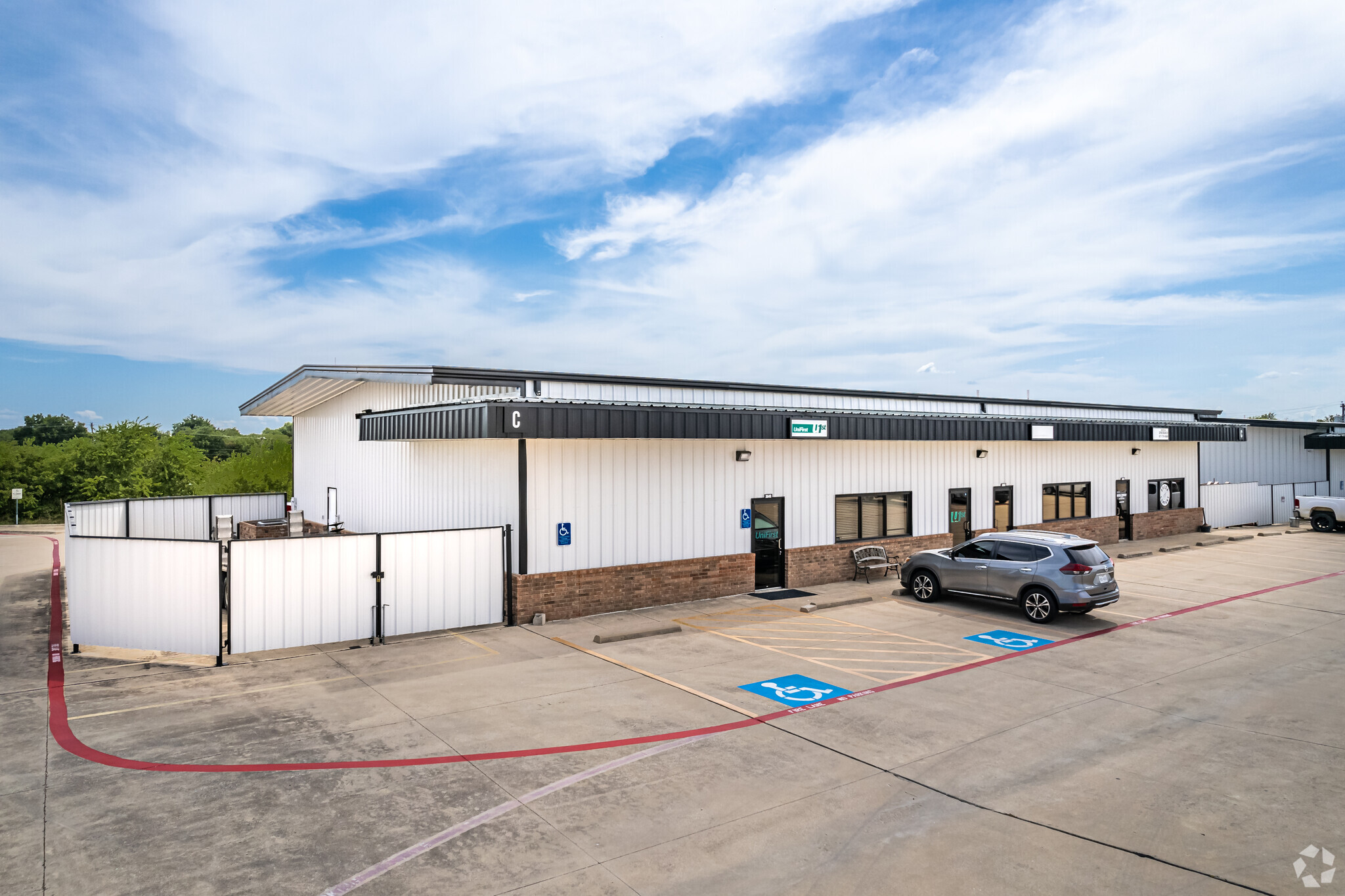 3649-3661 N Beach St, Fort Worth, TX for Rent