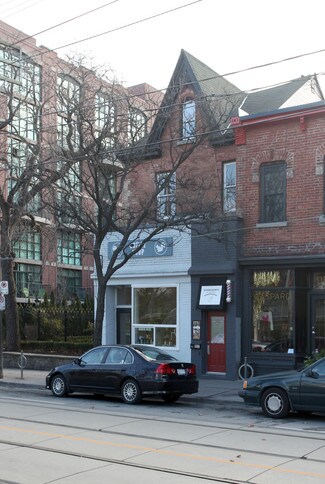 Toronto, ON Retail - 907 Queen St W