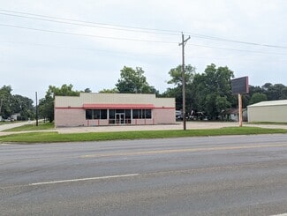 Daisetta, TX Freestanding - 411 E Main St