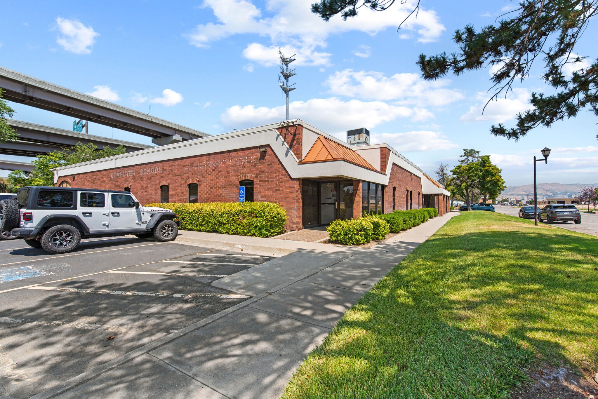 434 W Bearcat Dr, Salt Lake City, UT for Rent