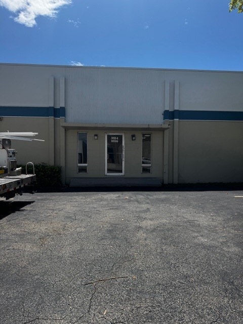 3814 N 29th Ave, Hollywood, FL for Rent