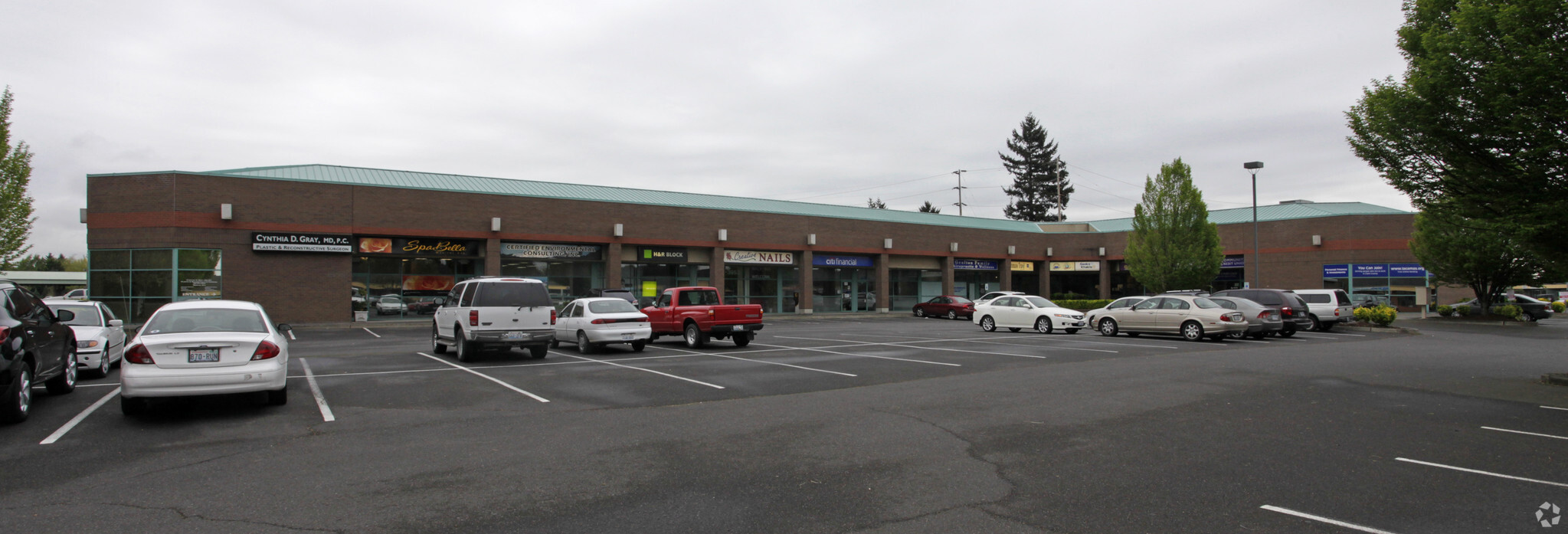 516-521 SE Chkalov Dr, Vancouver, WA for Rent