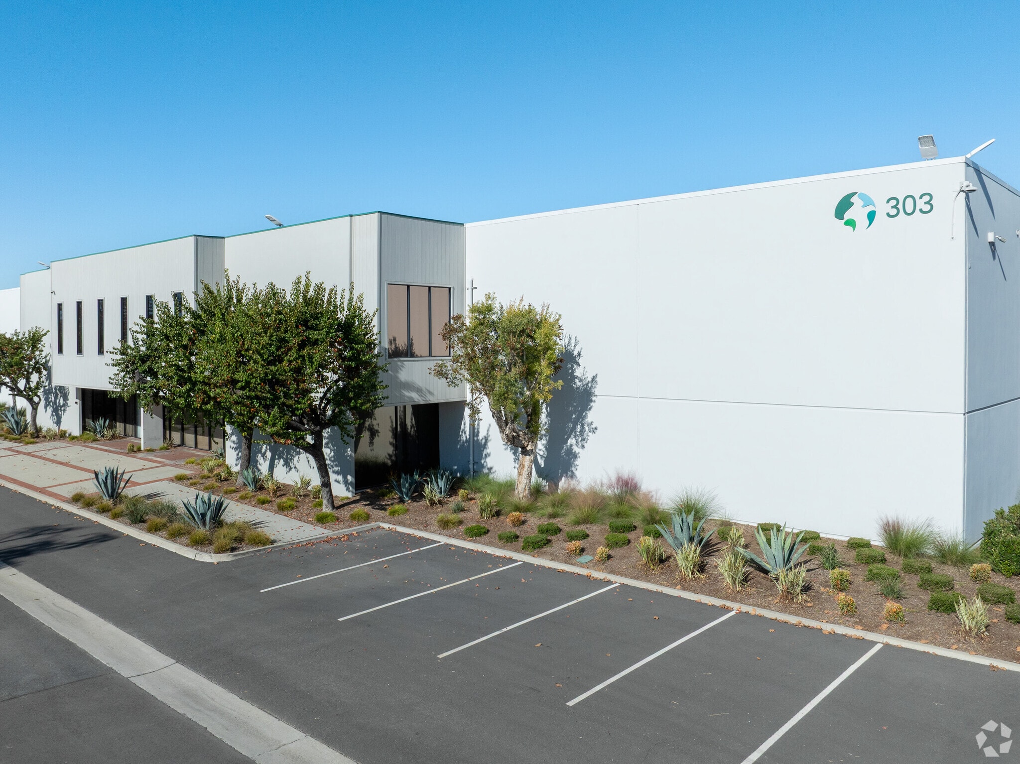 303-335 W Artesia Blvd, Compton, CA for Rent