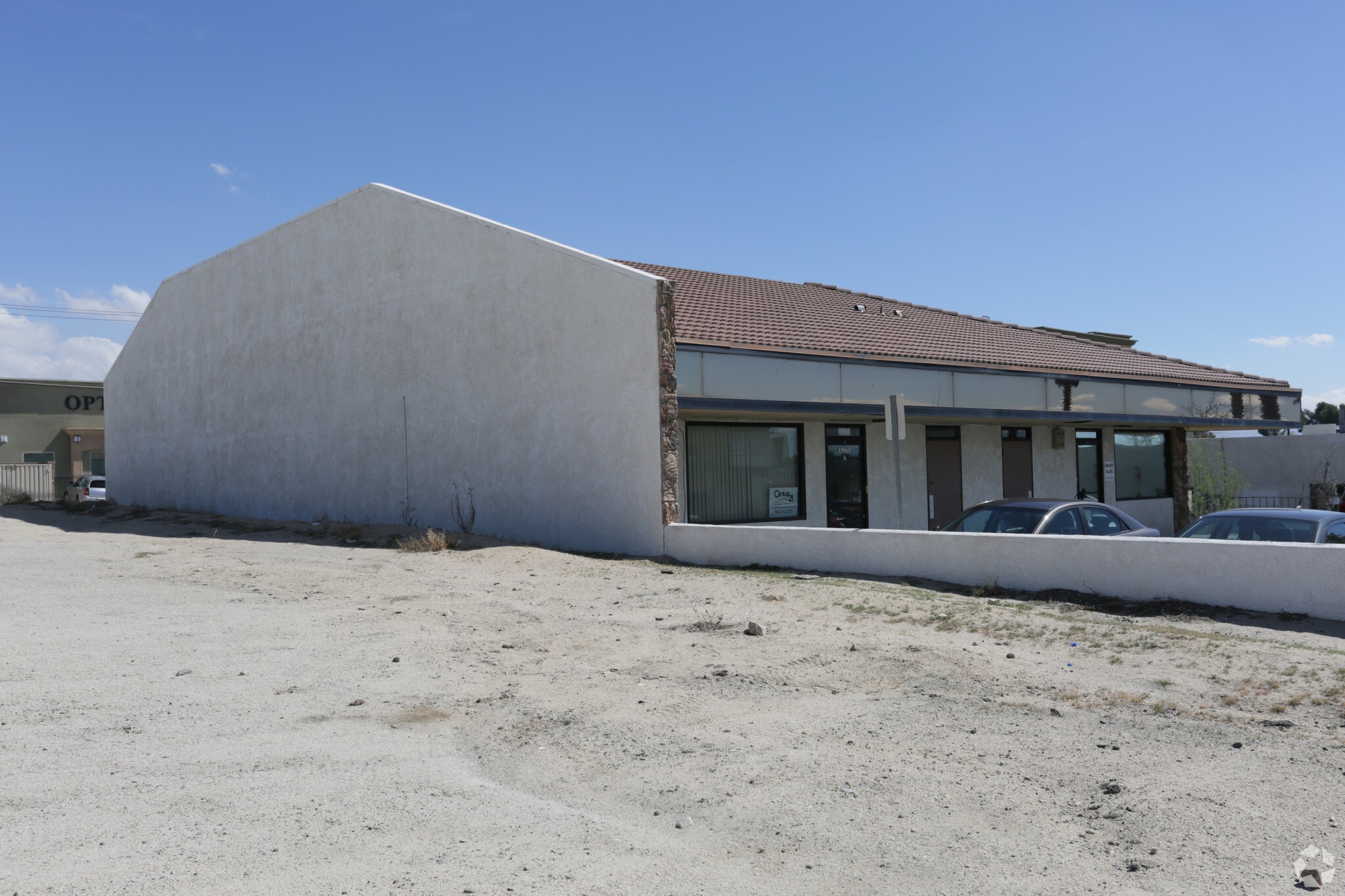 15963 Quantico Rd, Apple Valley, CA for Rent