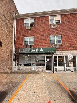 Bayside, NY Retail - 4564 Bell Blvd