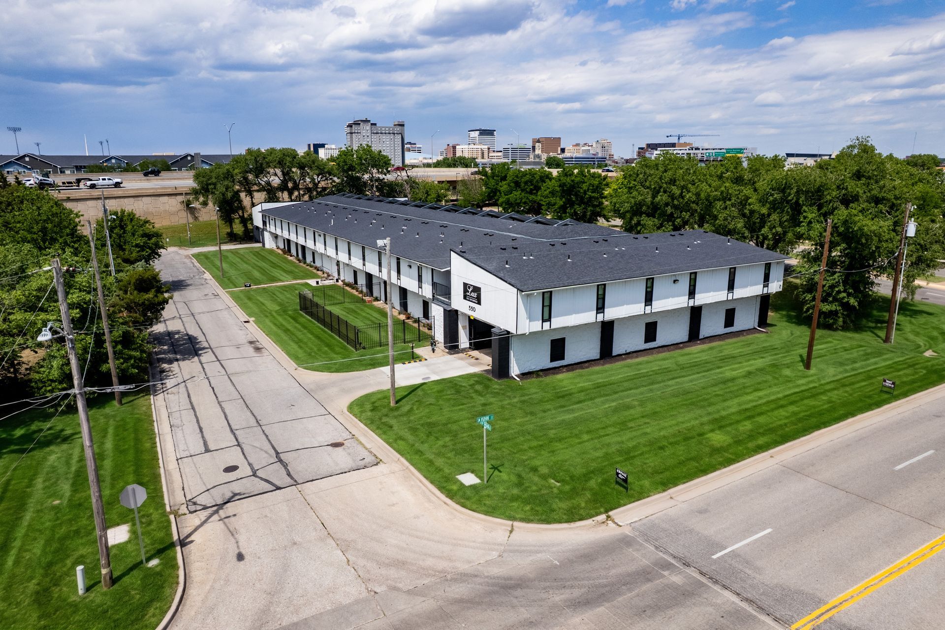 425 W Taft St, Wichita, KS for Sale