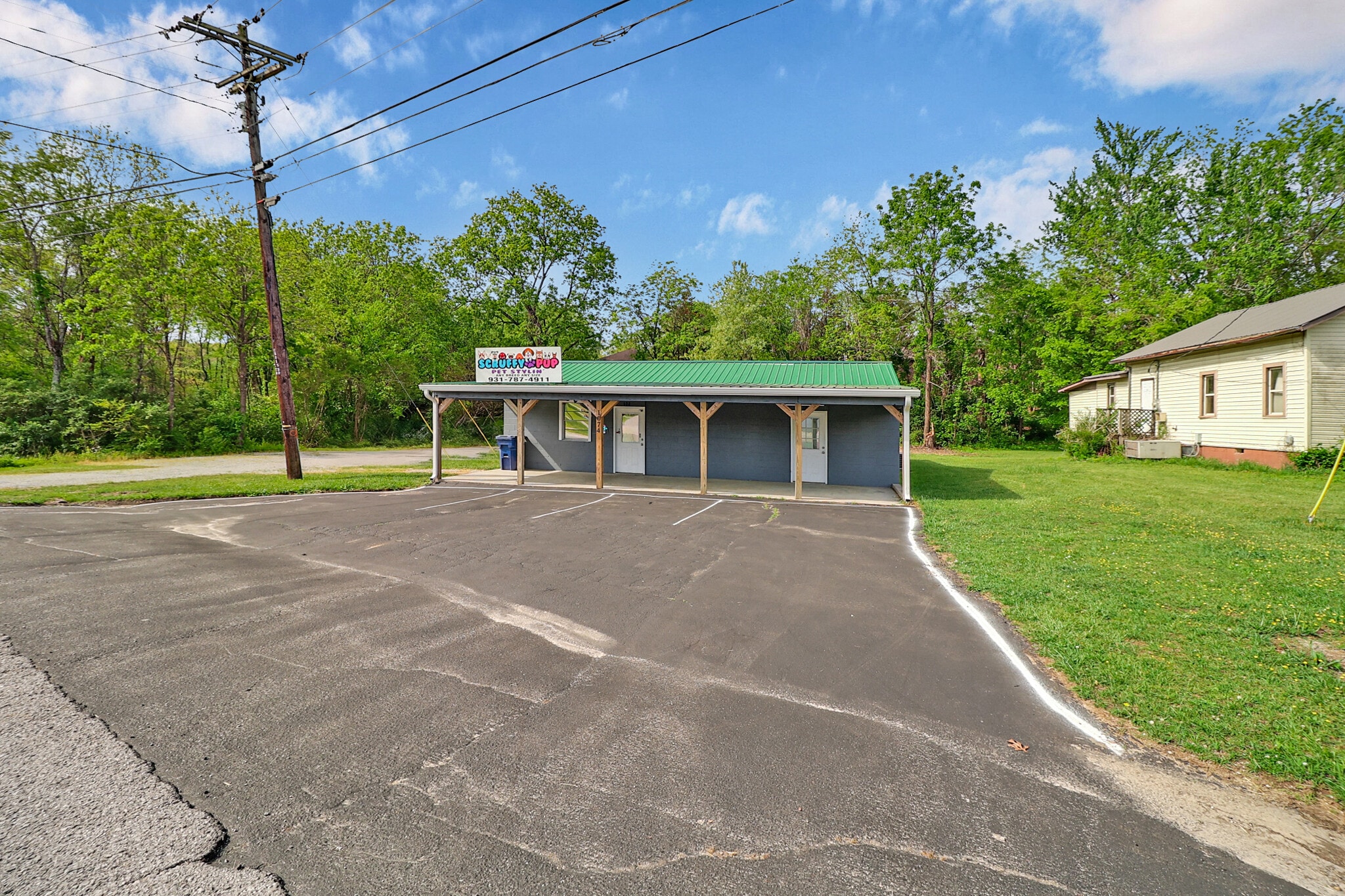 1074 S Main St, Crossville, TN for Sale
