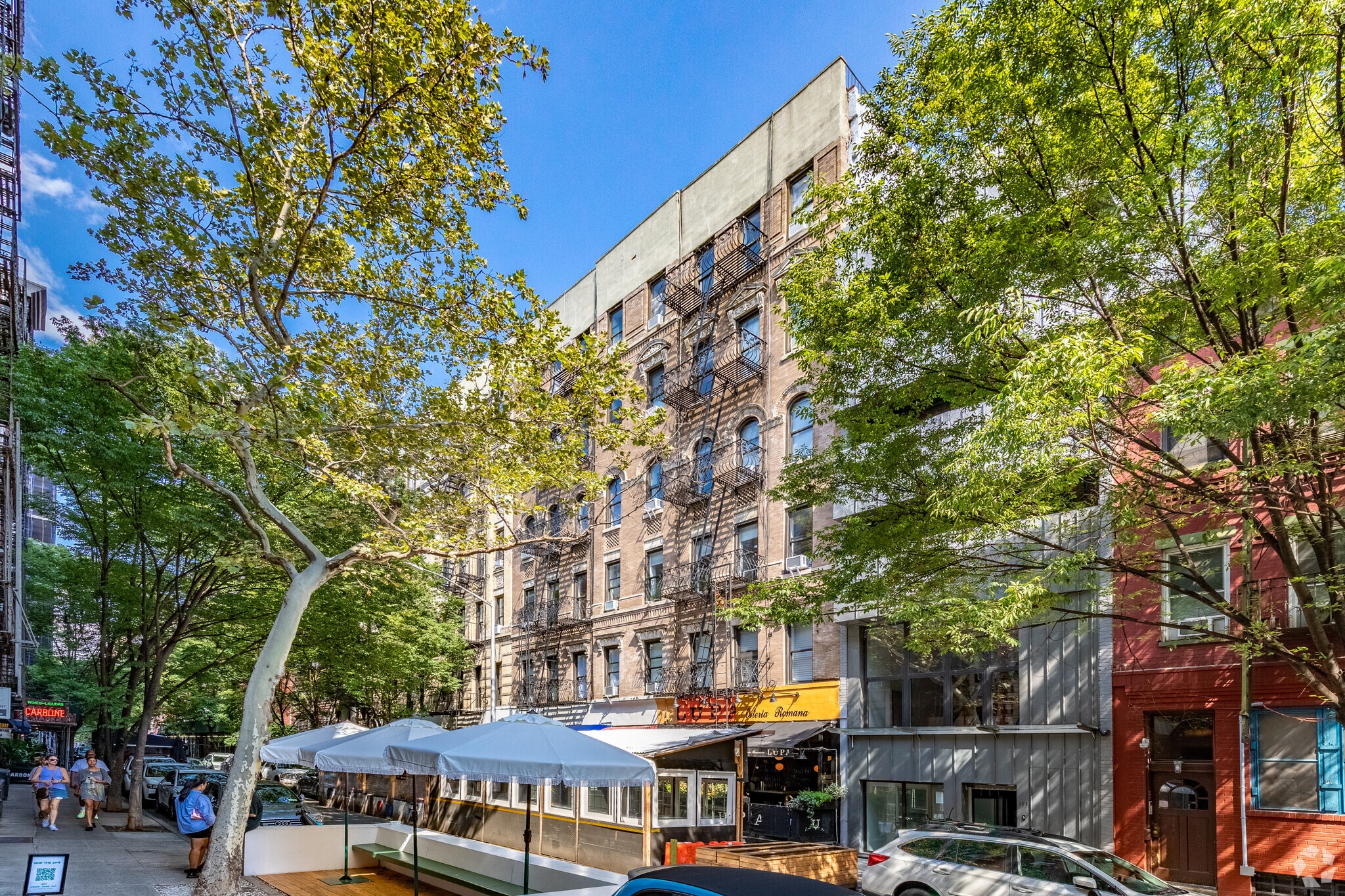 172 Thompson St, New York, NY for Rent