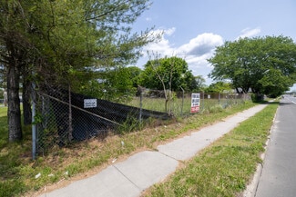 Bellport, NY Commercial - Ecke Ave @ Montauk Highway