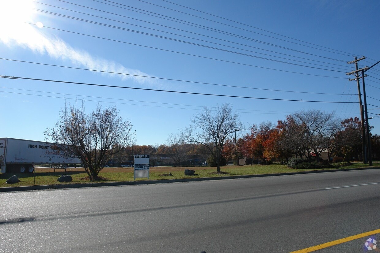 Sunset Rd, Charlotte, NC for Sale