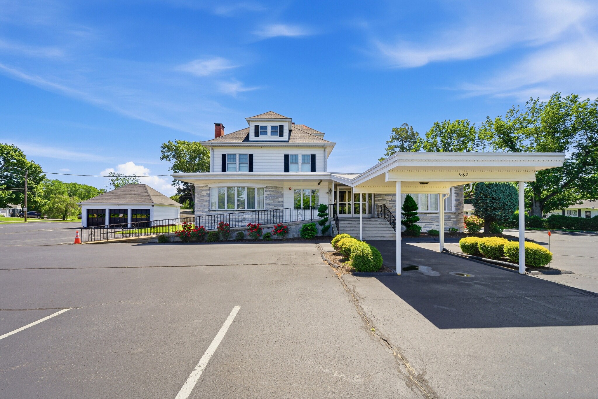 982 Warwick Ave, Warwick, RI for Sale