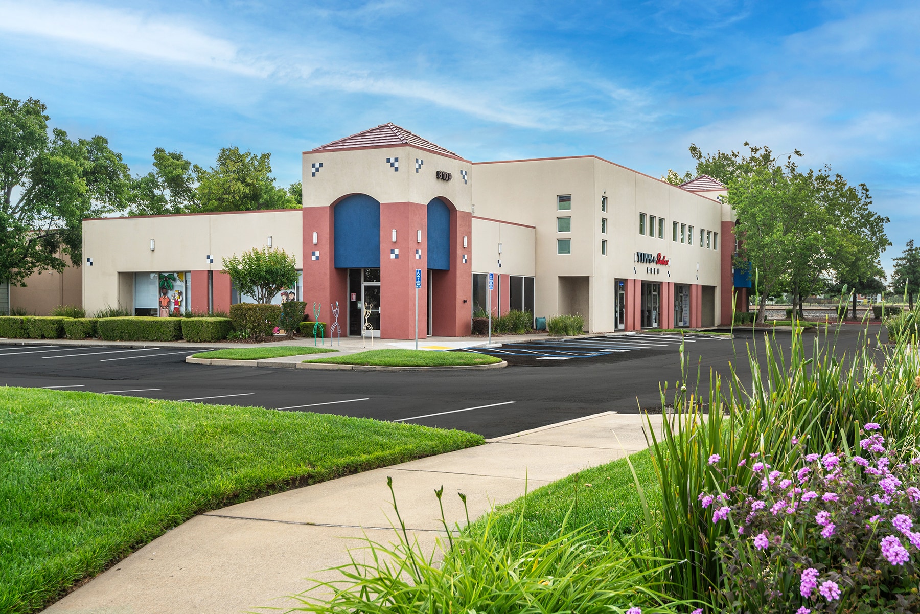 8100-8109 Fruitridge Rd, Sacramento, CA for Rent