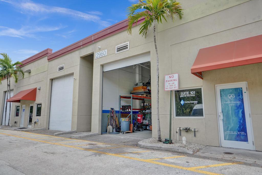 2960 SW 23rd Ter, Fort Lauderdale, FL for Sale