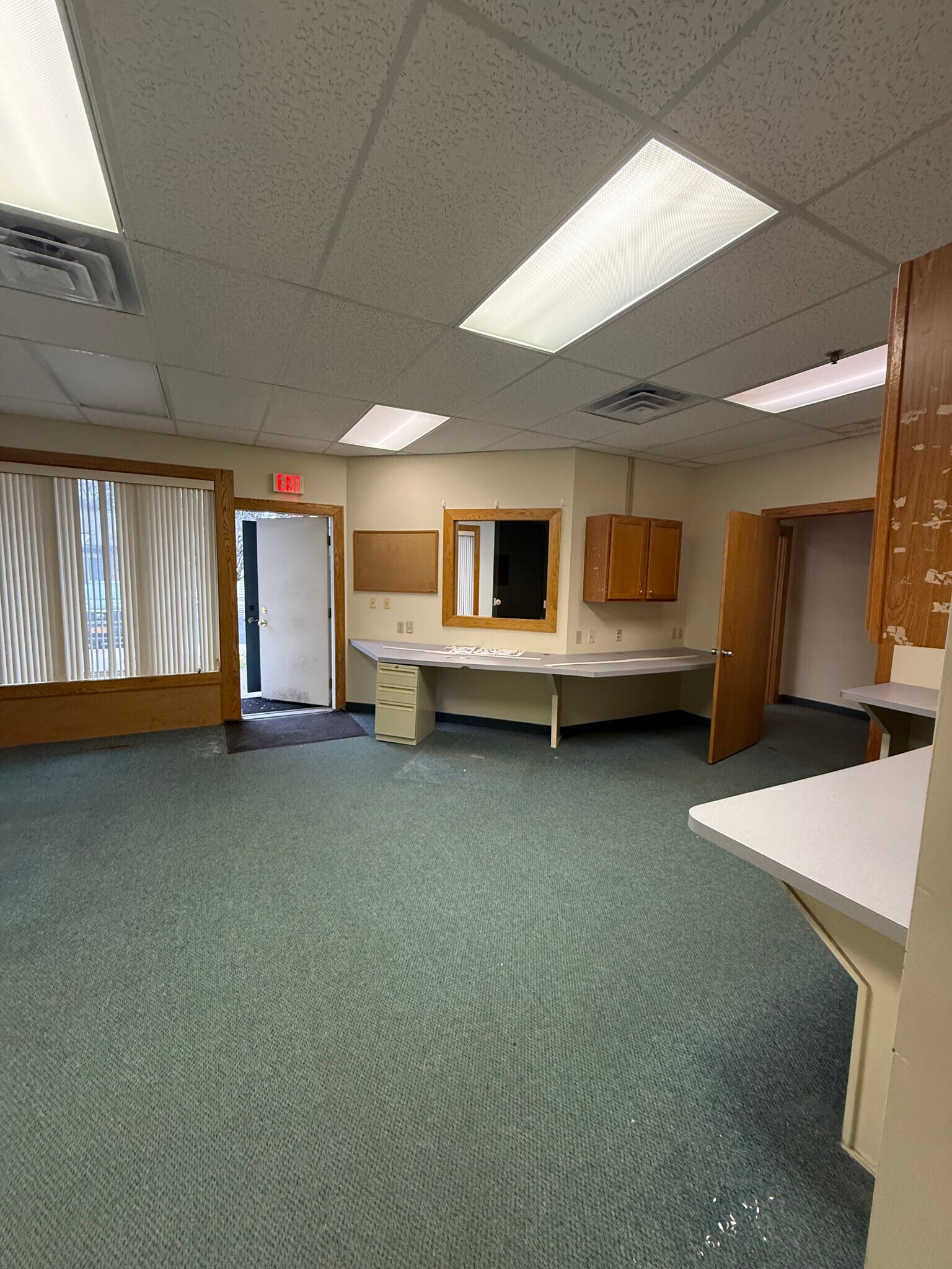 1 Oxford Xing, New Hartford, NY for Rent