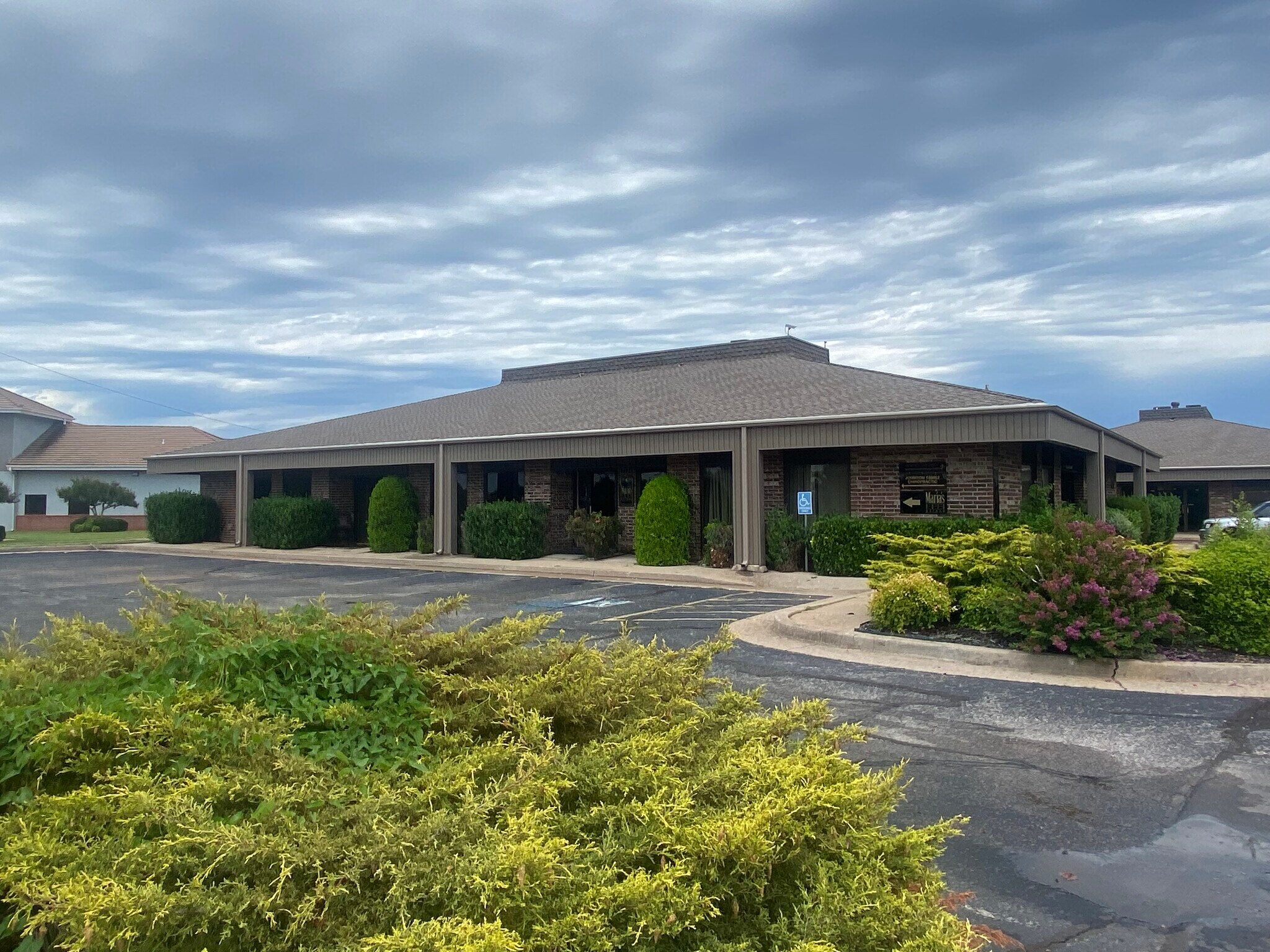 11914 N Pennsylvania Ave, Oklahoma City, OK for Sale