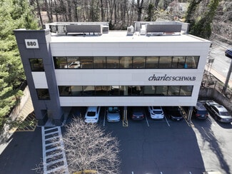 Scarsdale, NY Bank - 880 Central Park Ave