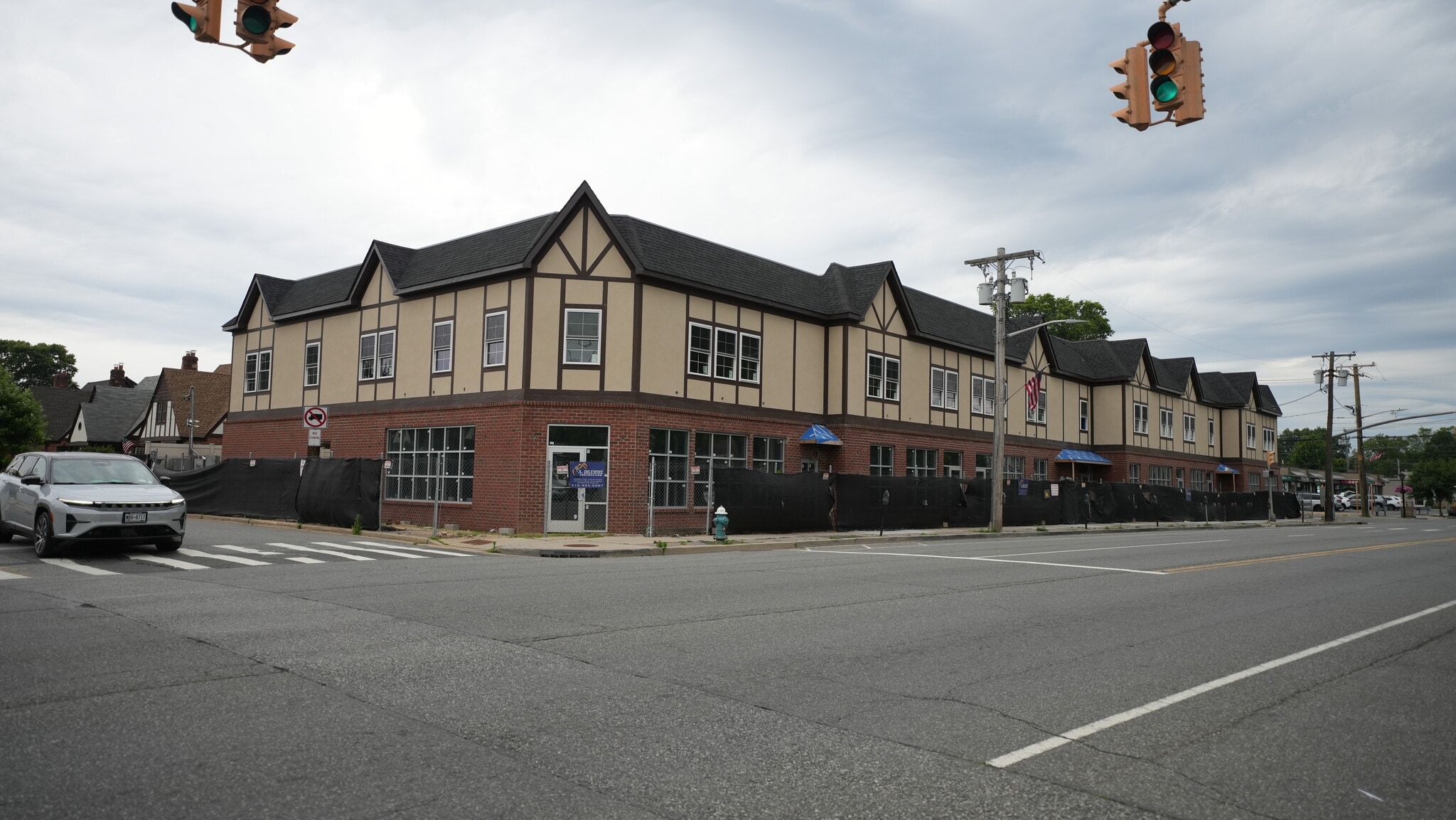 43-61 Covert Avenue, Floral Park, NY for Rent