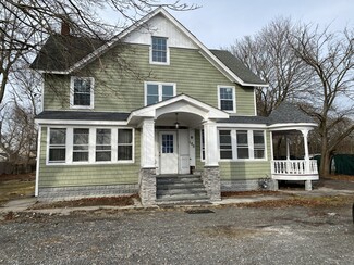 Blue Point, NY undefined - 165 Montauk Hwy