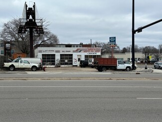 Urbana, IL Commercial - 102 W University Ave