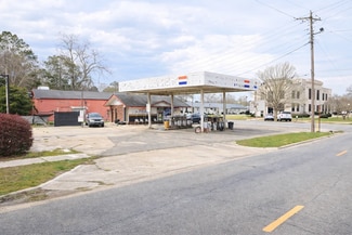 Adel, GA Service Station - 300 N Hutchinson Ave