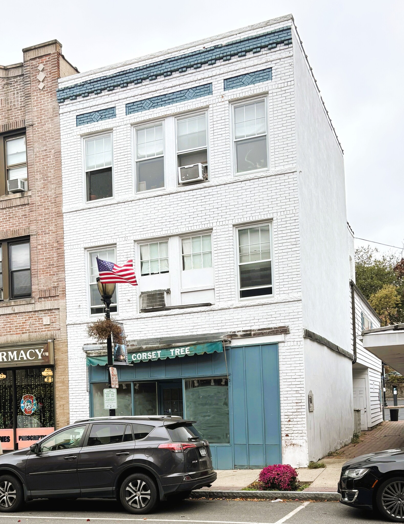 542 Warburton Ave, Hastings-on-Hudson, NY for Sale