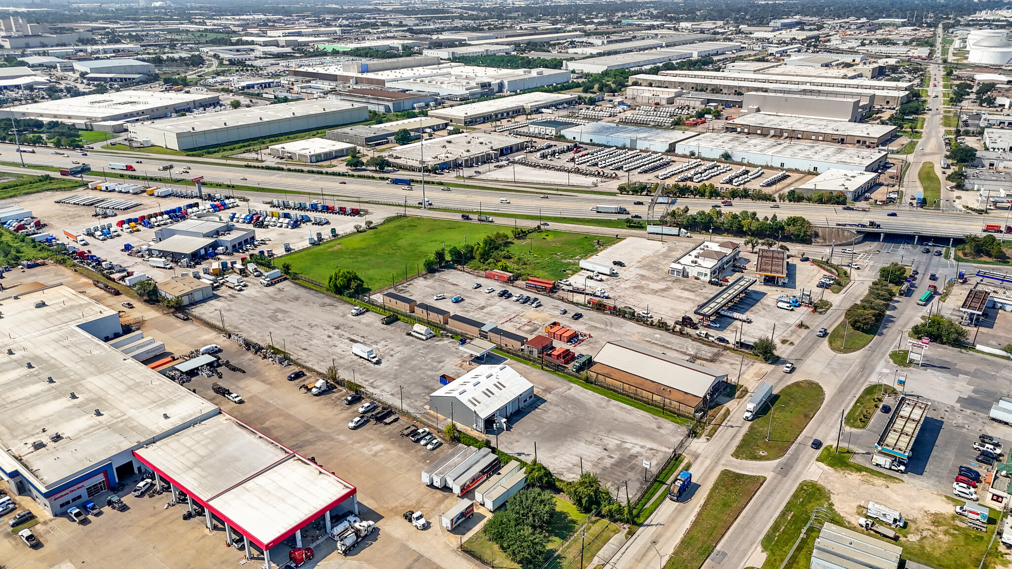 9222 Wallisville Rd, Houston, TX for Rent