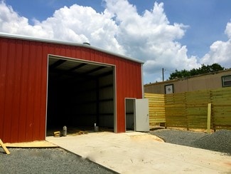 Austin, TX Self-Storage Facilities - 15114 Iowa St