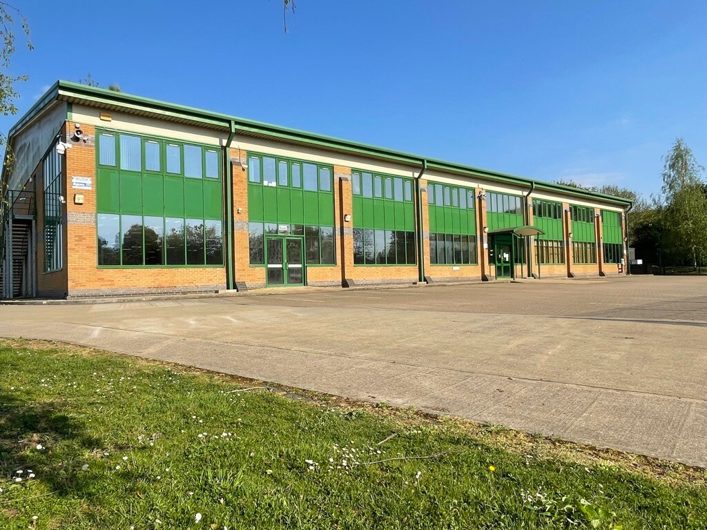 Grovebury Rd, Leighton Buzzard, BDF for Rent