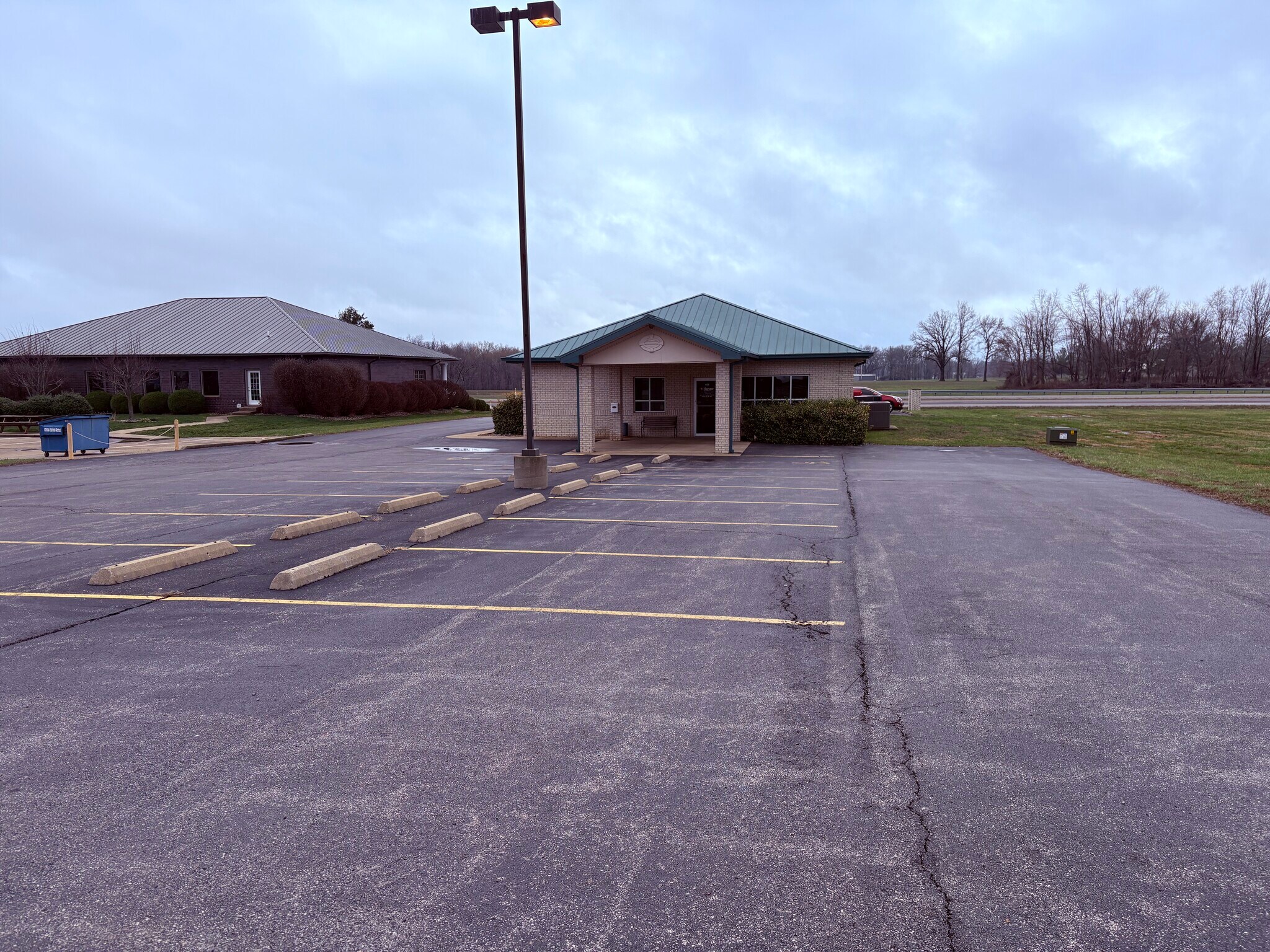 404 Rushing Dr, Herrin, IL for Sale