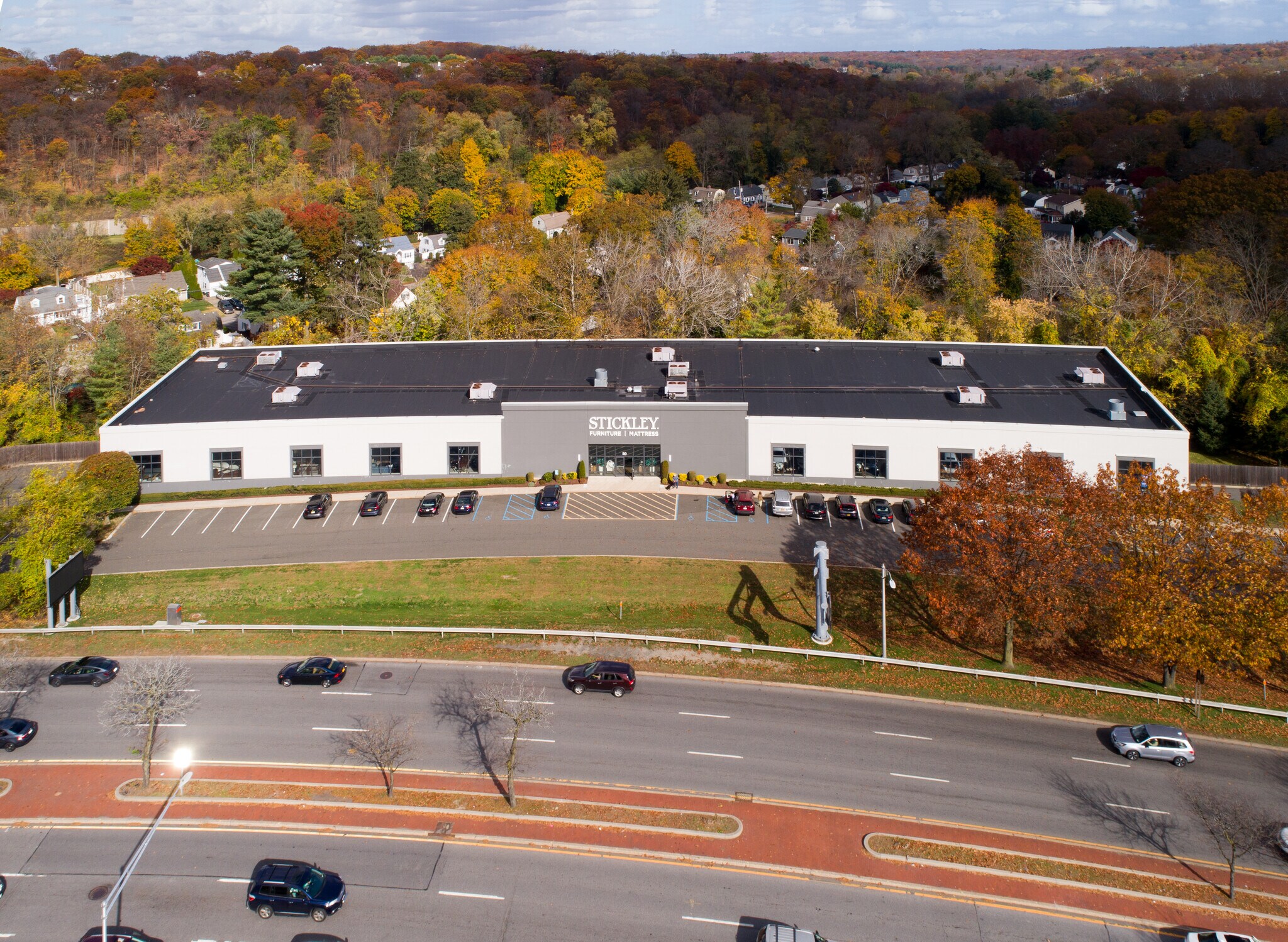 50 Tarrytown Rd White Plains, NY 10607 Retail Property for Lease on