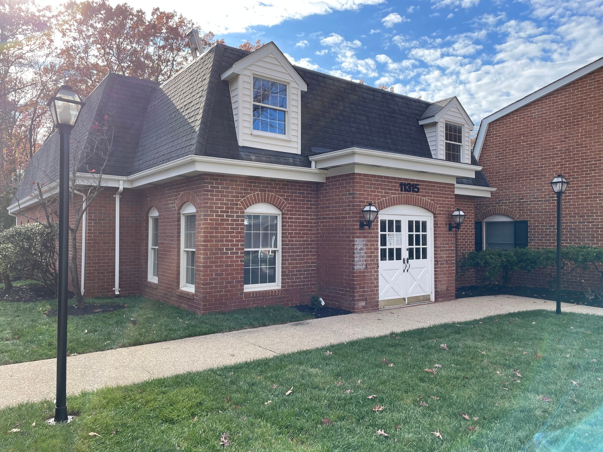 11315 Pembrooke Sq, Waldorf, MD for Sale