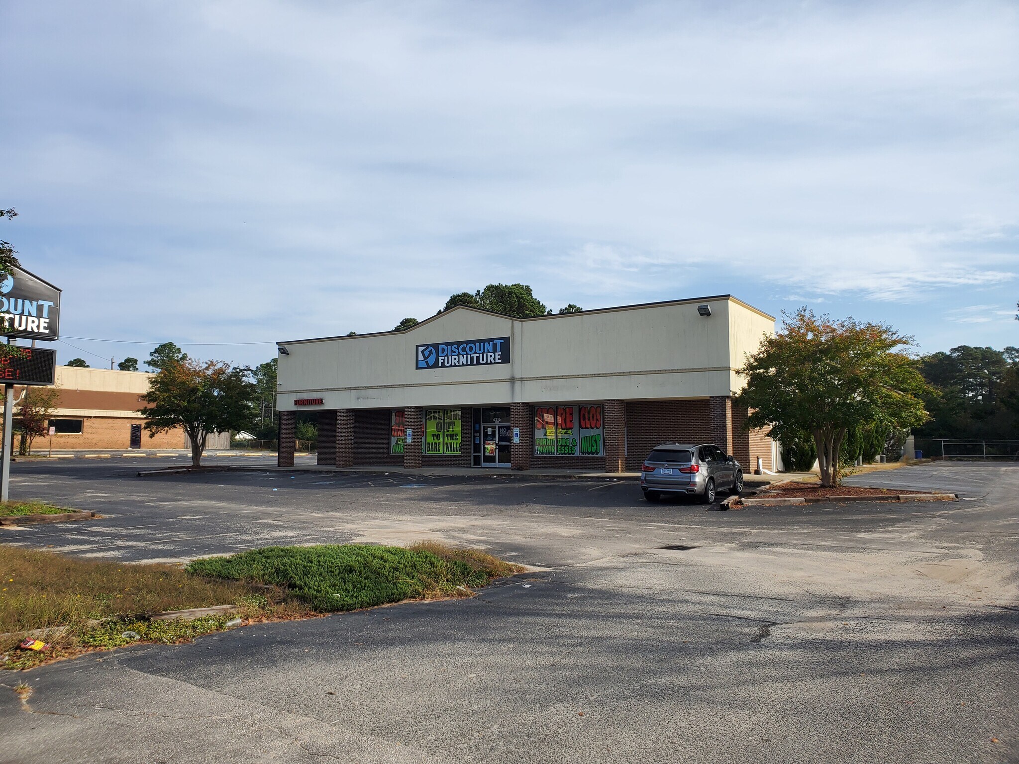 6216 Yadkin Rd Fayetteville, NC 28303 Retail Property for Lease on