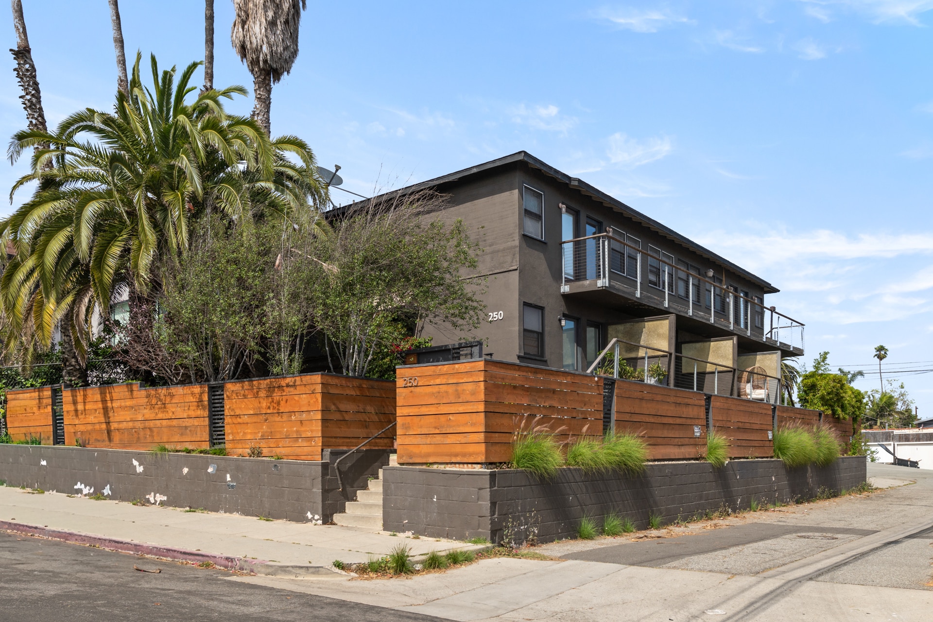 250 3rd Ave, Venice, CA for Sale