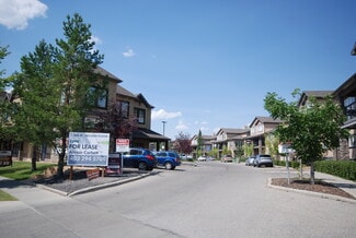 Calgary, AB Retail - 10 Discovery Ridge Hl SW