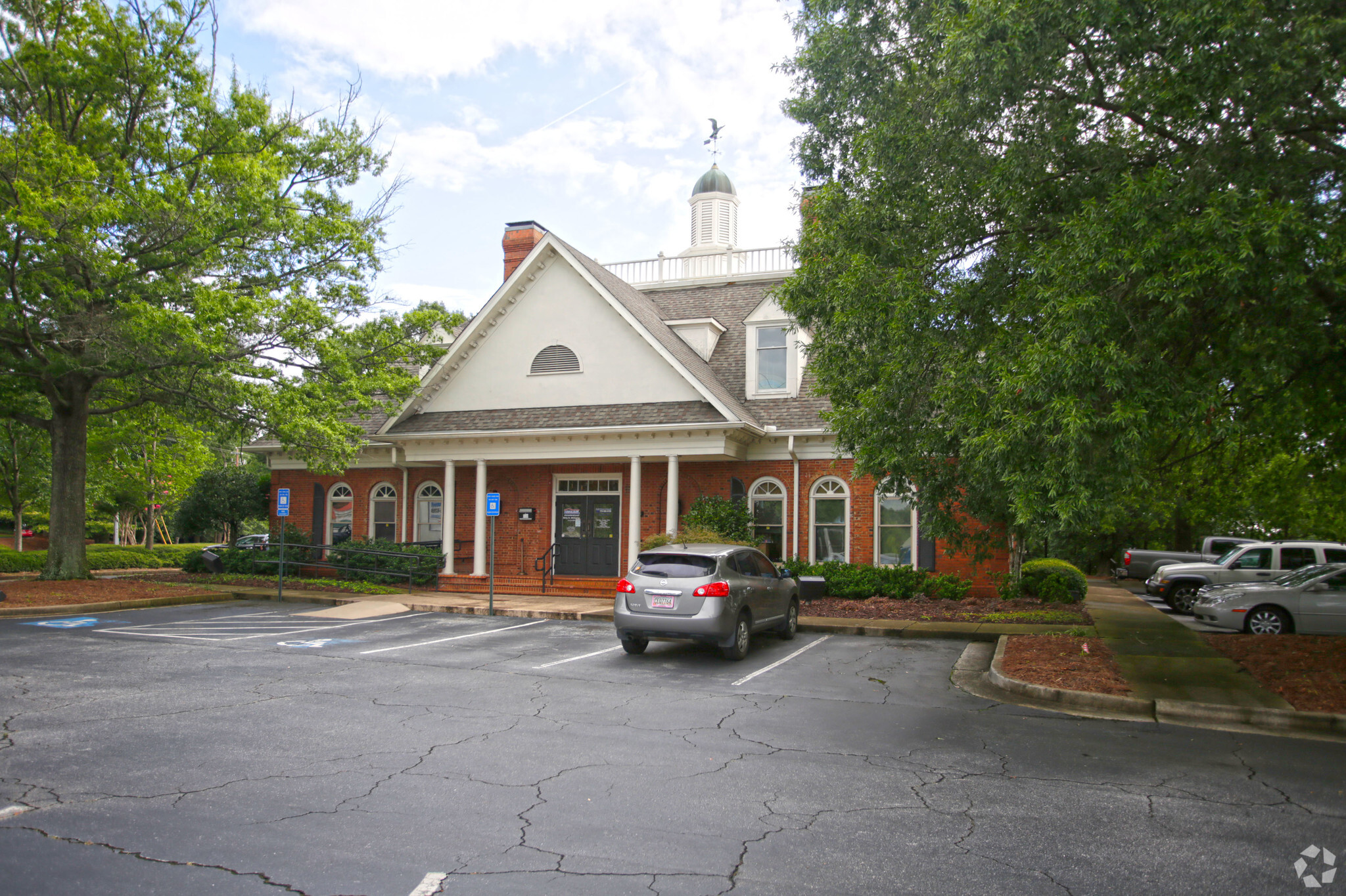 910 Holcomb Bridge Rd, Roswell, GA for Rent