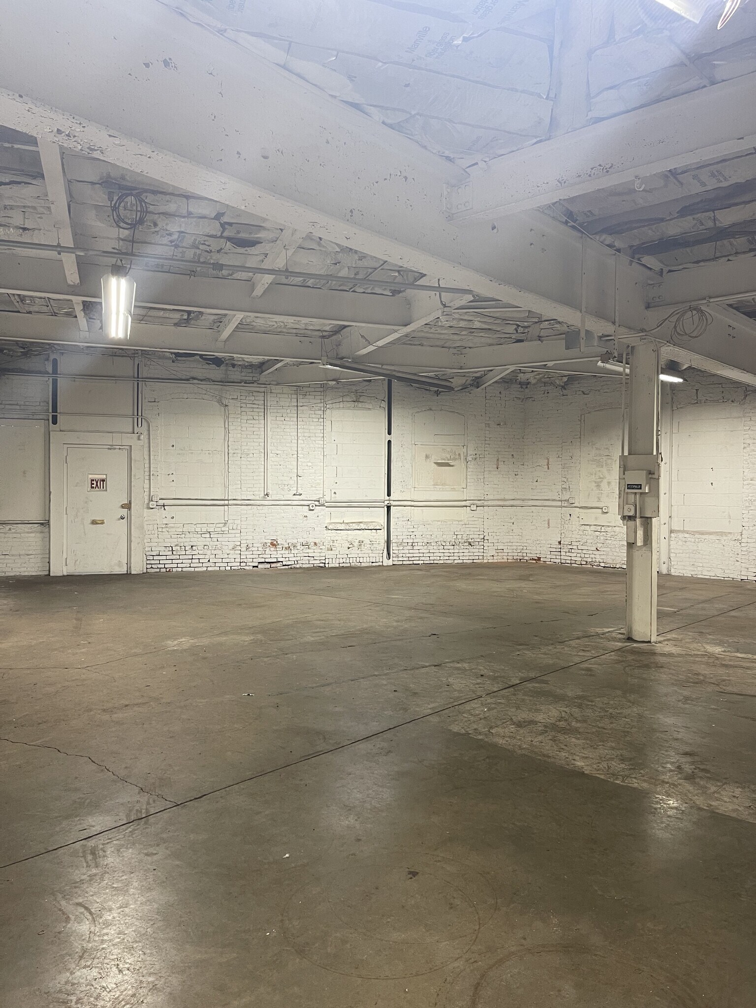 7276 Knowlton St Bridgeport, CT 06608 Industrial Park Property for