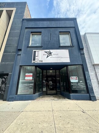 Chicago, IL Storefront - 1654 W Chicago Ave