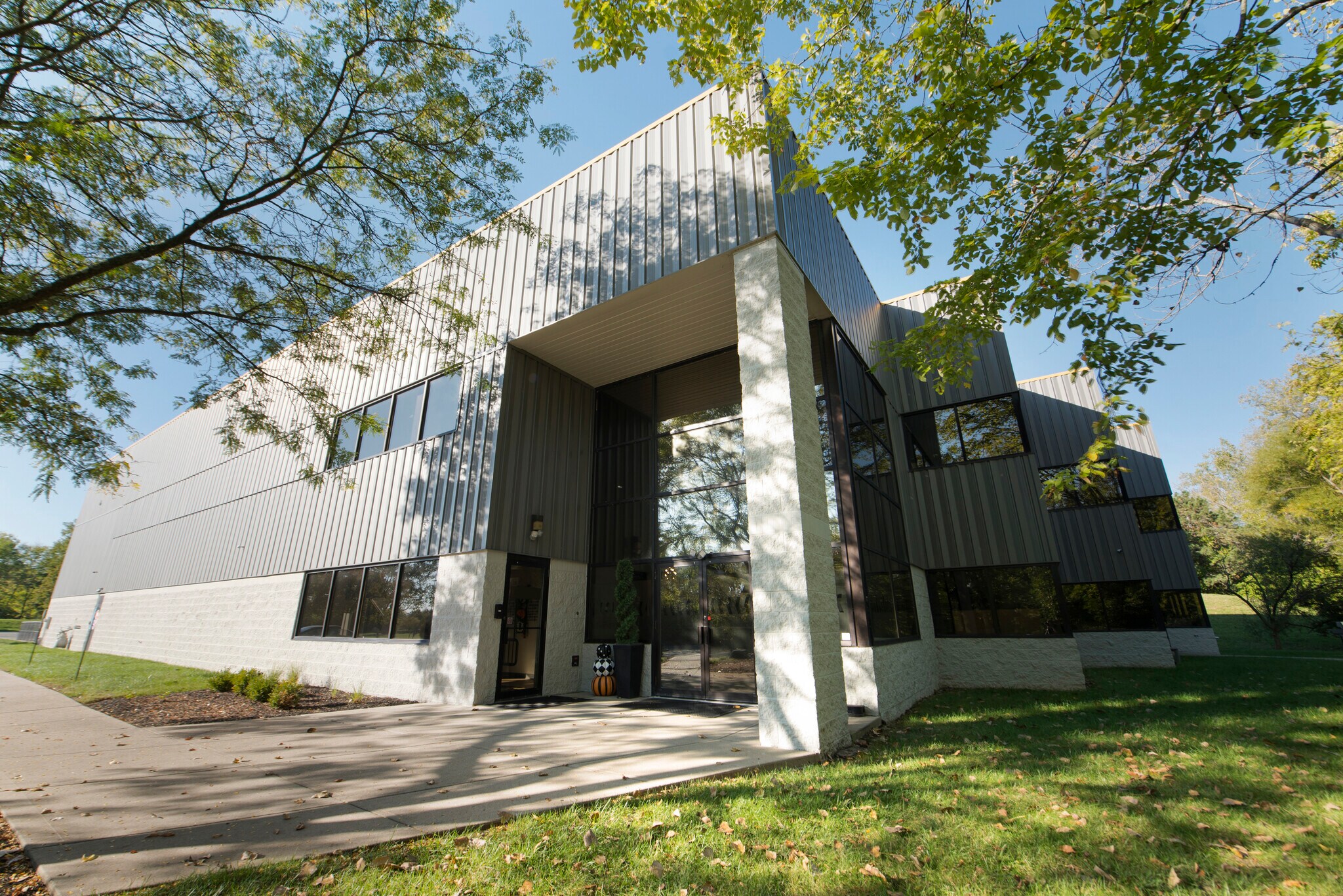 6141 Avery Rd, Dublin, OH for Sale