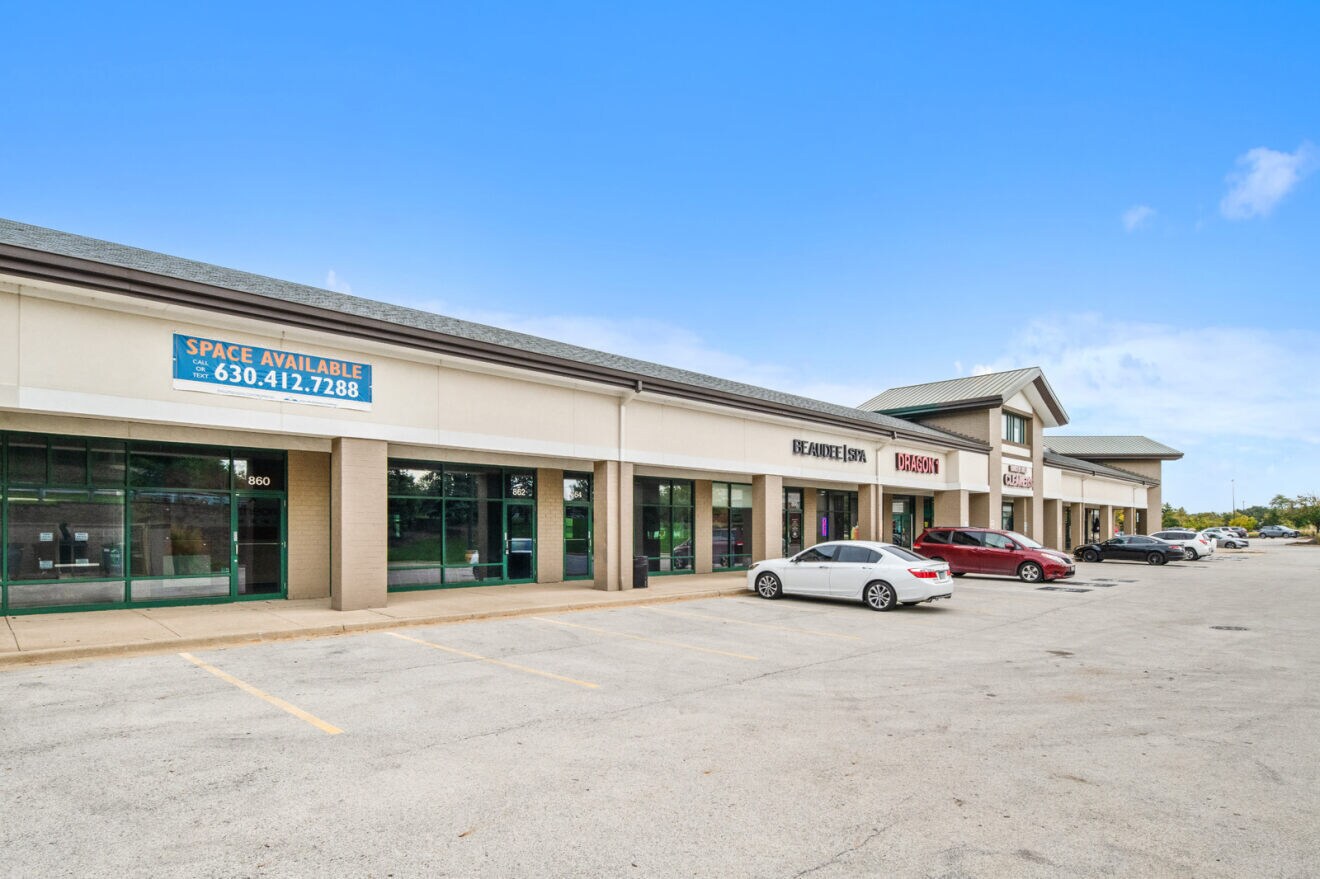 840-944 Roosevelt Rd, Glen Ellyn, IL for Rent